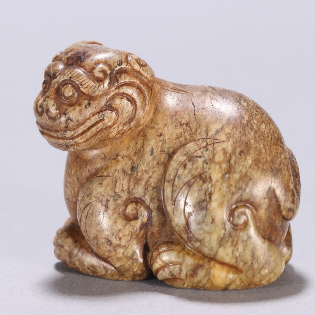 A piece of ancient Han dynasty jade beast carving - 3