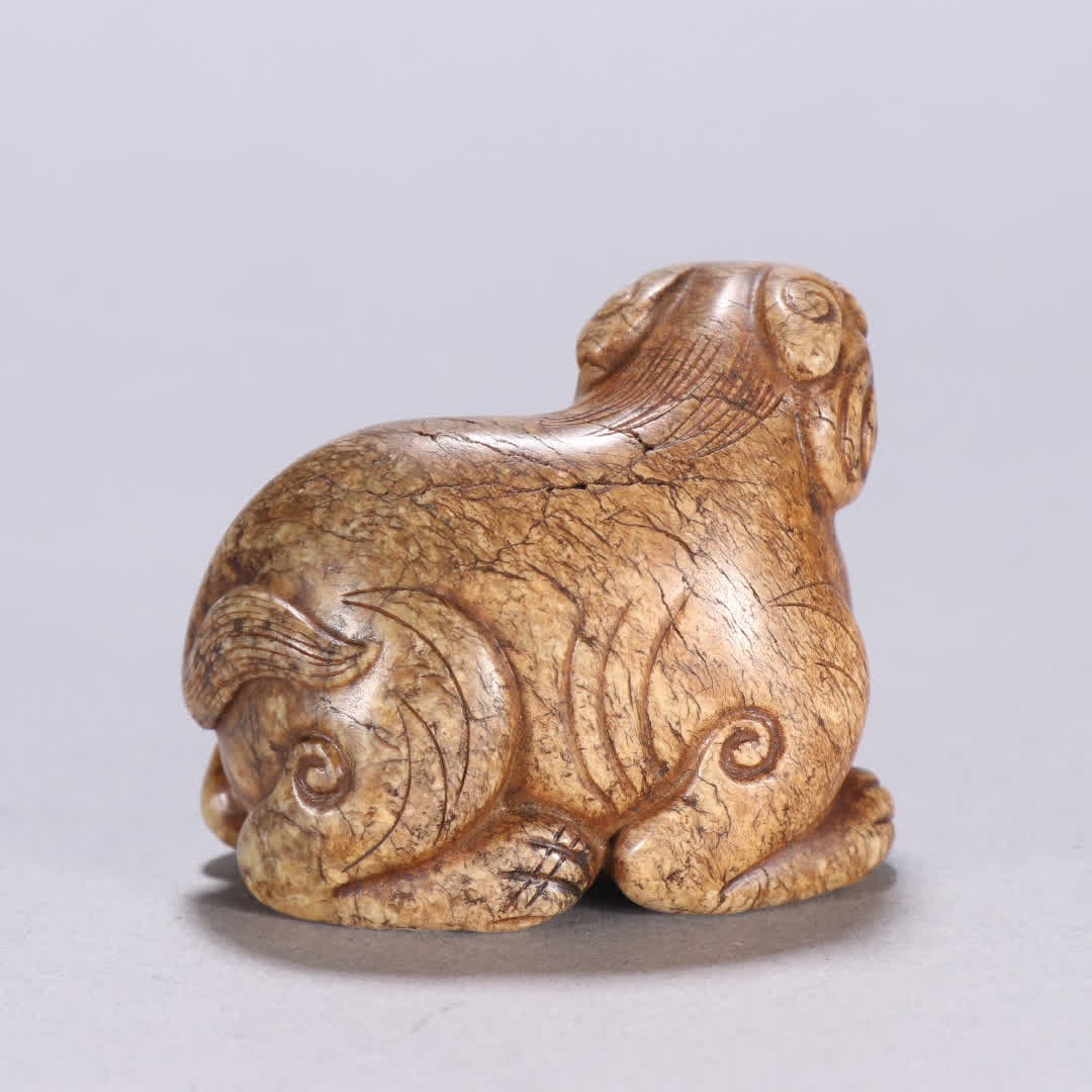A piece of ancient Han dynasty jade beast carving - 5