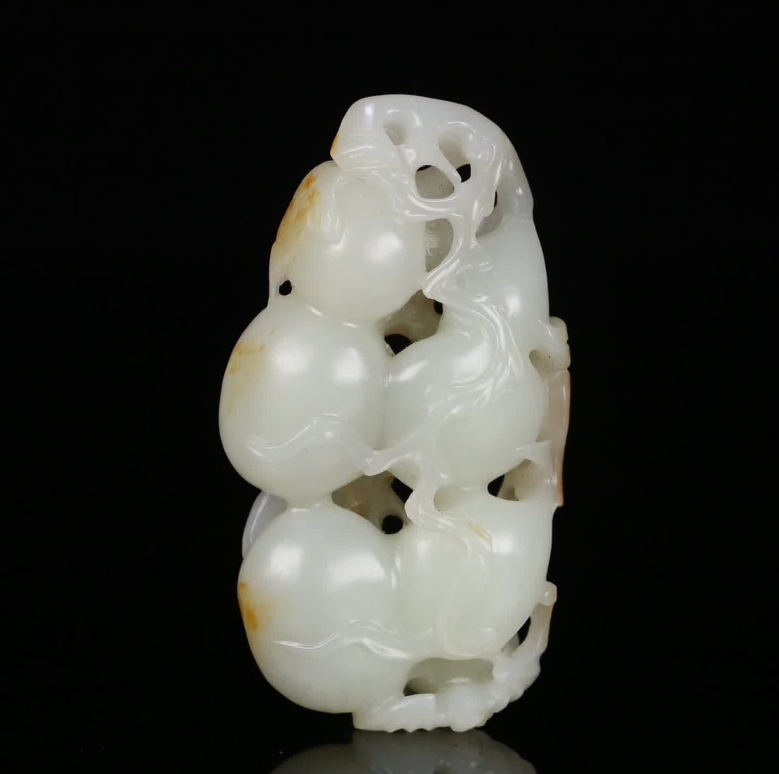A Qing Dynasty Hetian jade seed jade gourd handle piece with many seeds and many blessings (1 of 9)