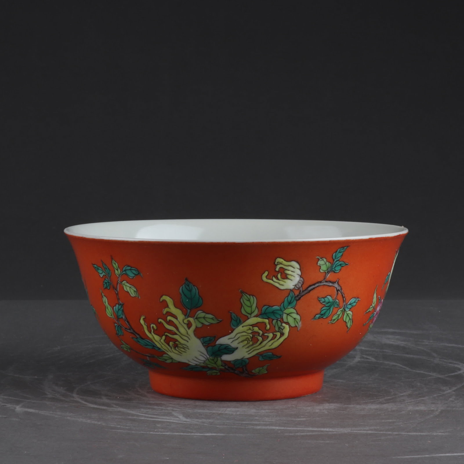 One Qingdaoguang Coral Red Three Bowls: Three bowls of Qingdao Guang Coral Red SIZE: H:7cm D:14.8cm (The Dimensions Of All Batches Are Manually Measured.If You Need More Detailed Information, Please Contact Our Customer Service Before Biddi