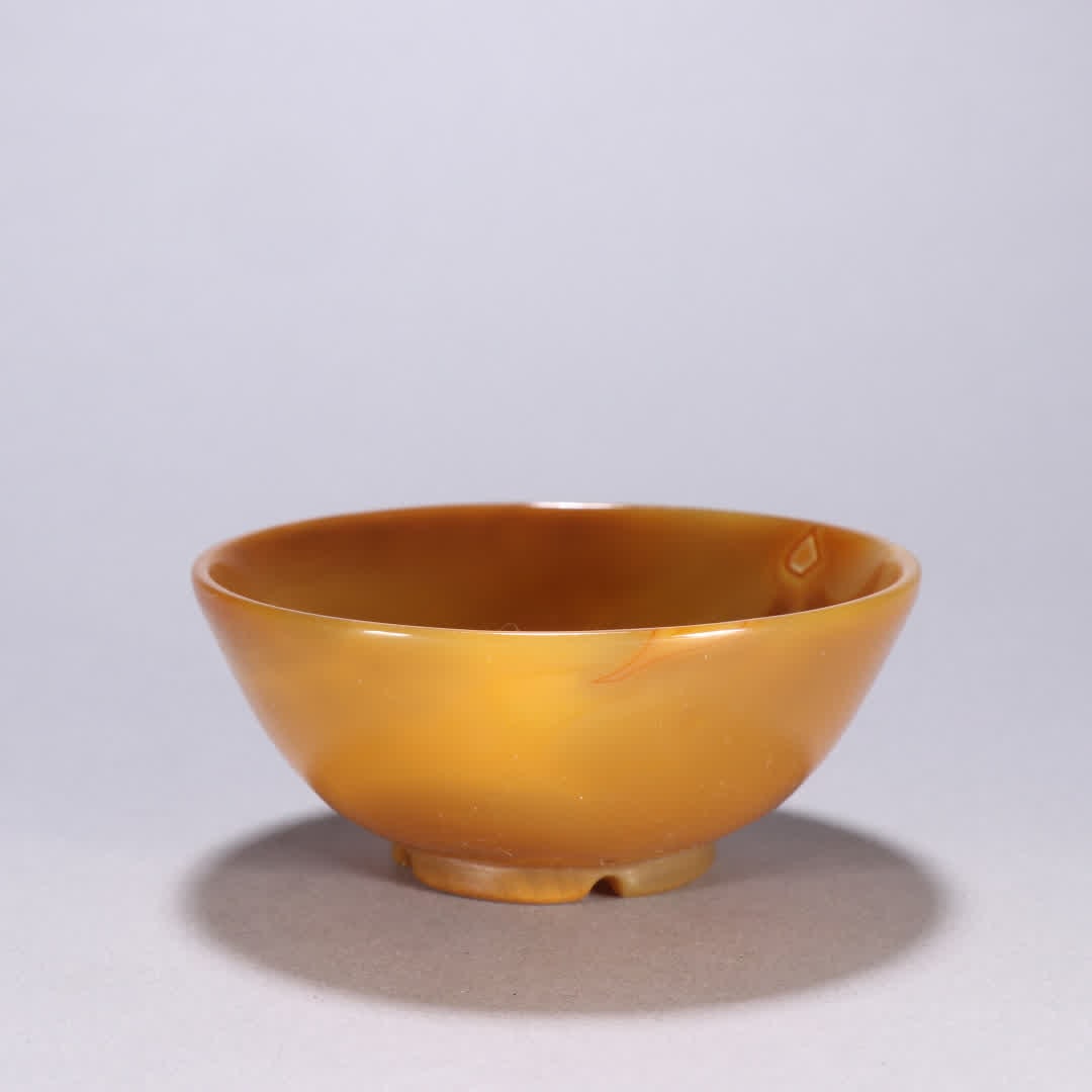 A Qing agate bowl (1 of 9)
