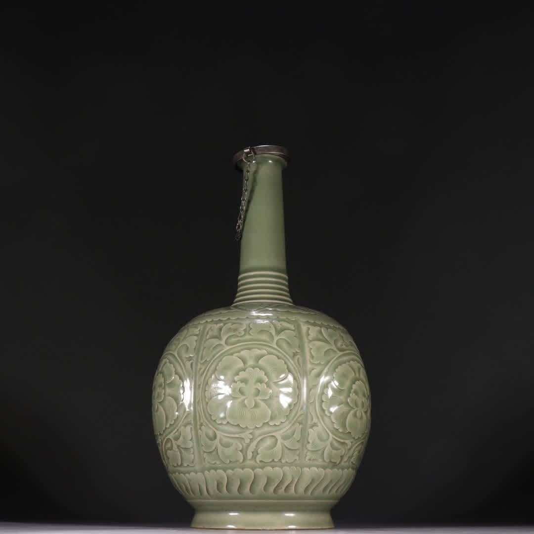 One Song Dynasty Yaozhou Kiln Floral Pattern Melon-Ridge Purification Vase (1 of 9)