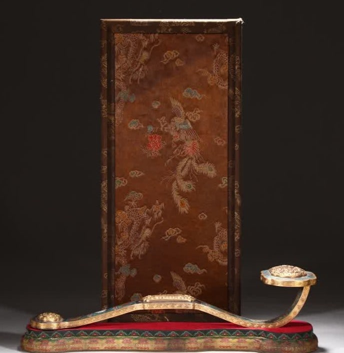 A Ming Dynasty copper-inlaid cloisonne enamel ruyi ornament: Ming Dynasty copper-bodied cloisonne cloisonne enamel ruyi ornaments SIZE: L:44cm W:12.5cm W:1000g (The Dimensions Of All Batches Are Manually Measured.If You Need More Detailed Information, Please Co