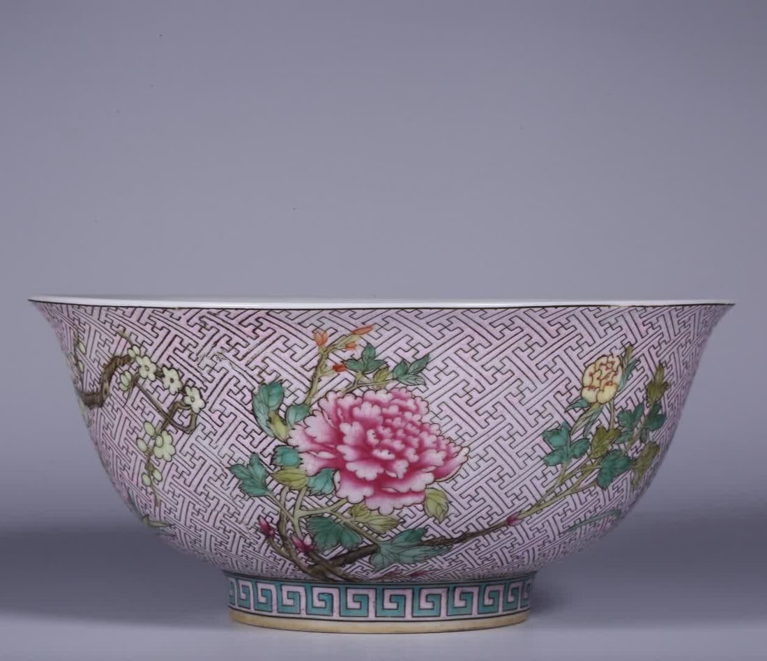 One Kangxi imperial enamel swastika brocade bowl with floral background and floral scenes: Kangxi Emperor's imperial enamel swastika character brocade ground with floral scenes SIZE: H: 7cm Diameter 15.2cm W: 240g (The Dimensions Of All Batches Are Manually Measured.If You Need More