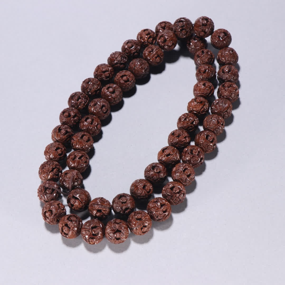 A Qing Heart Carving Character Story Handheld Piece: Qinghe carved figures and stories in hand SIZE: Bead diameter 1.6cm W: 96.2g (The Dimensions Of All Batches Are Manually Measured.If You Need More Detailed Information, Please Contact Our Customer Ser