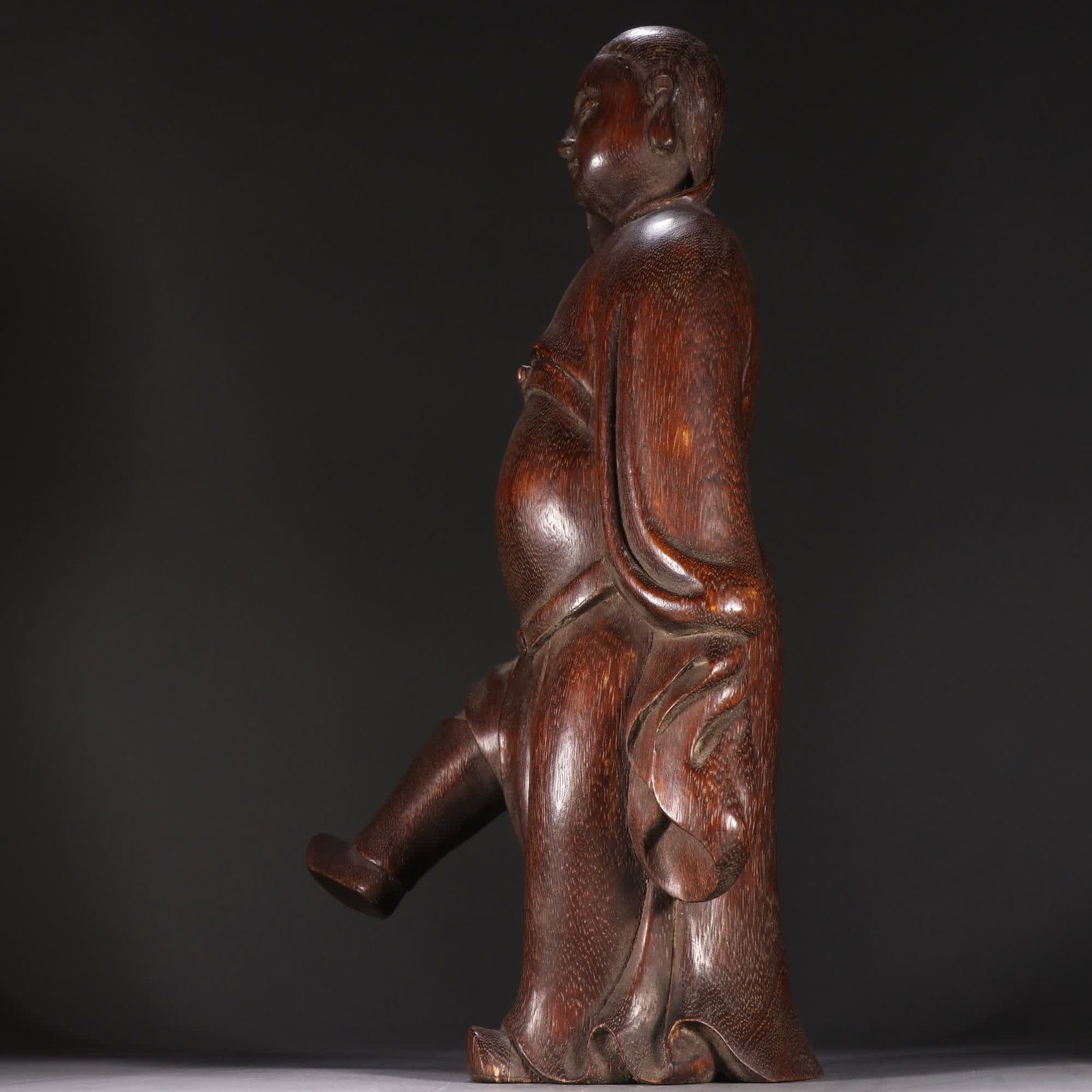 A Qingchenxiang figurine - 4