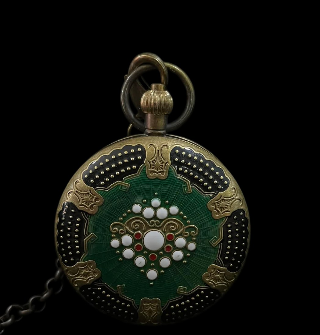 A late Qing dynasty double-open pocket watch: In the late Qing dynasty, I open my pocket watch in pairs SIZE: D:55mm (The Dimensions Of All Batches Are Manually Measured.If You Need More Detailed Information, Please Contact Our Customer Service B