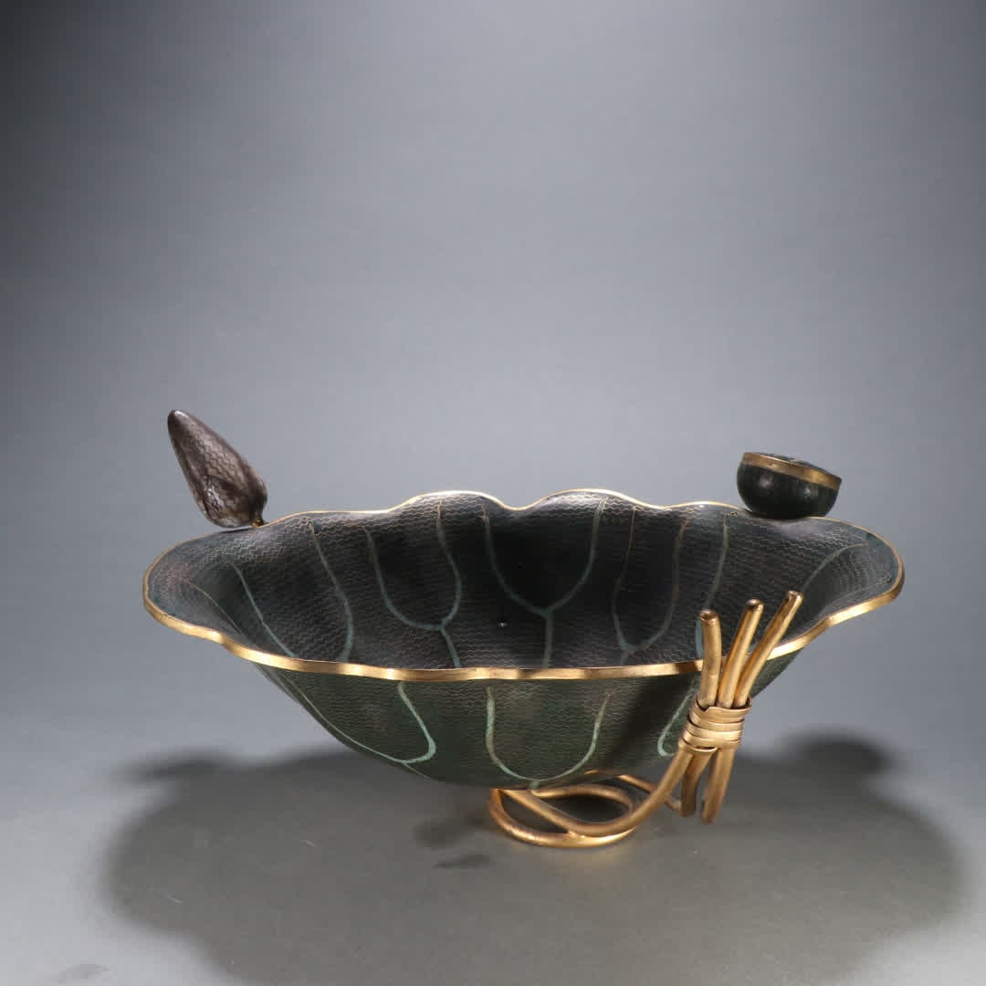 A Qing Dynasty copper gilt cloisonne lotus leaf-shaped brush washer: Qing Dynasty bronze gilt cloisonne lotus leaf-shaped brush washer SIZE: H:16cm W:30.2cm W:1393.2g (The Dimensions Of All Batches Are Manually Measured.If You Need More Detailed Information, Please Con