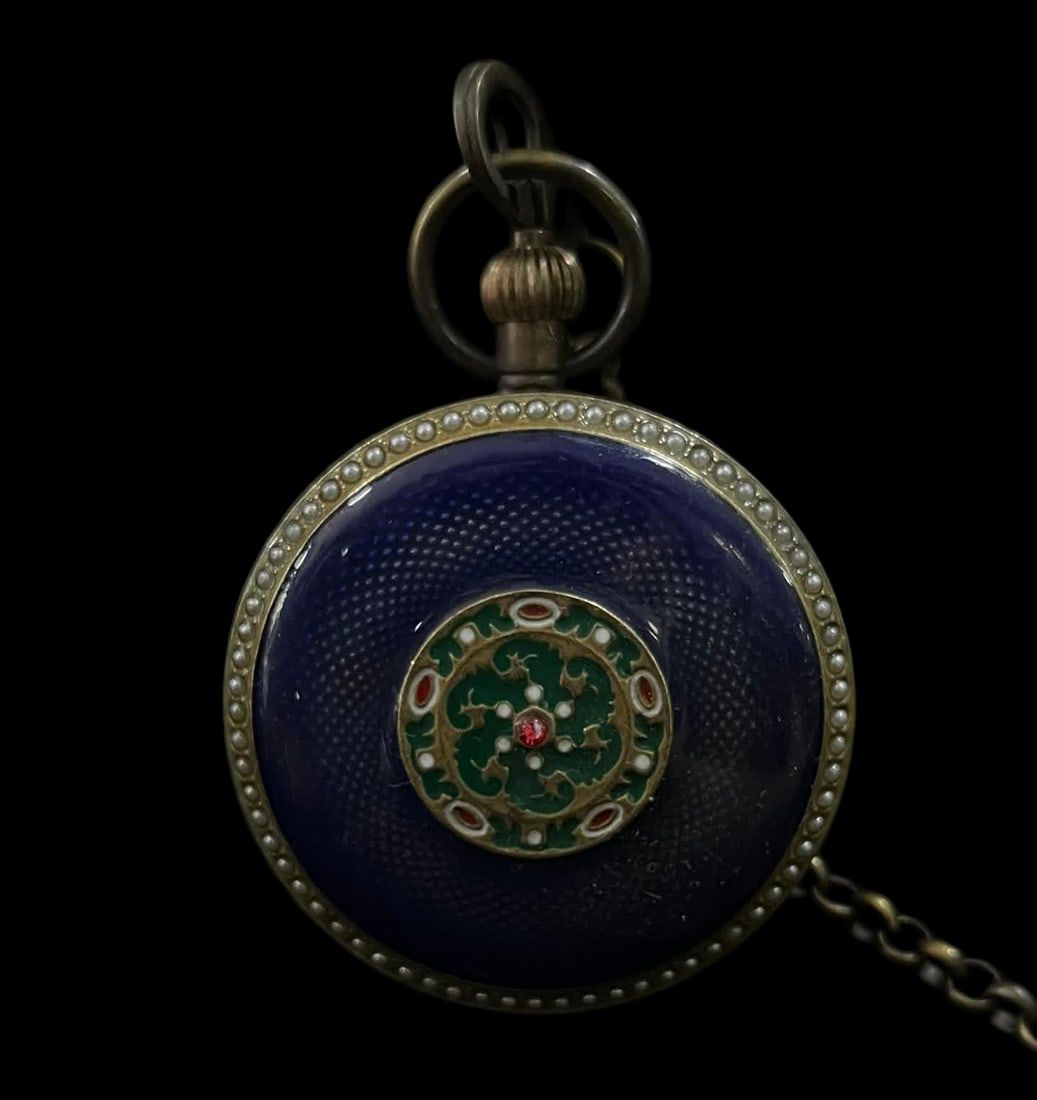 A late Qing dynasty double-open pocket watch: In the late Qing dynasty, I open my pocket watch in pairs SIZE: D:55mm (The Dimensions Of All Batches Are Manually Measured.If You Need More Detailed Information, Please Contact Our Customer Service B