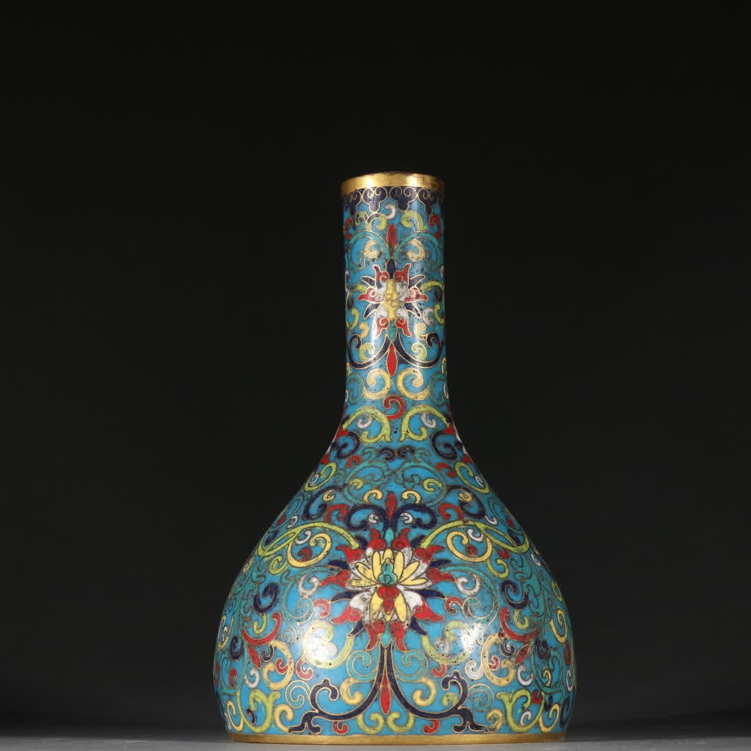 A Qing Dynasty bronze gilt cloisonne with lotus branch pattern and bell-shaking zun vessel: Qing Dynasty bronze gilt cloisonne lotus pattern bell-shaking zun vessel SIZE: H:16cm W:10cm W:490g (The Dimensions Of All Batches Are Manually Measured.If You Need More Detailed Information, Please C
