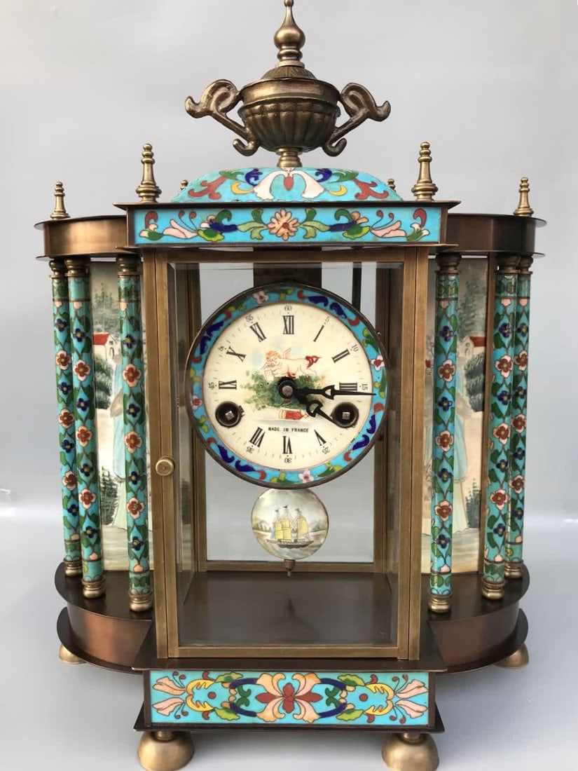 A late Qing European cloisonne ancient clock: Late Qing European cloisonne ancient clock SIZE: 35x14x45cm (The Dimensions Of All Batches Are Manually Measured.If You Need More Detailed Information, Please Contact Our Customer Service Before Biddi