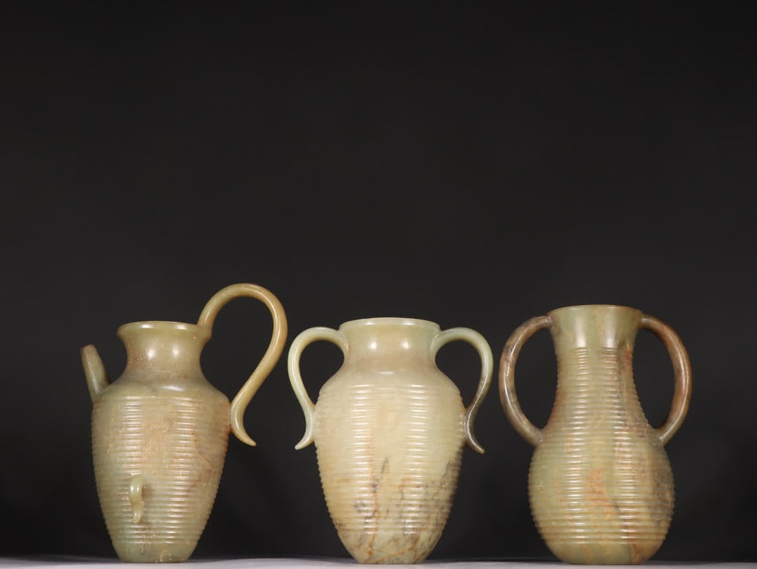 A set of Han dynasty Hetian jade string-patterned wine sets (1 of 9)