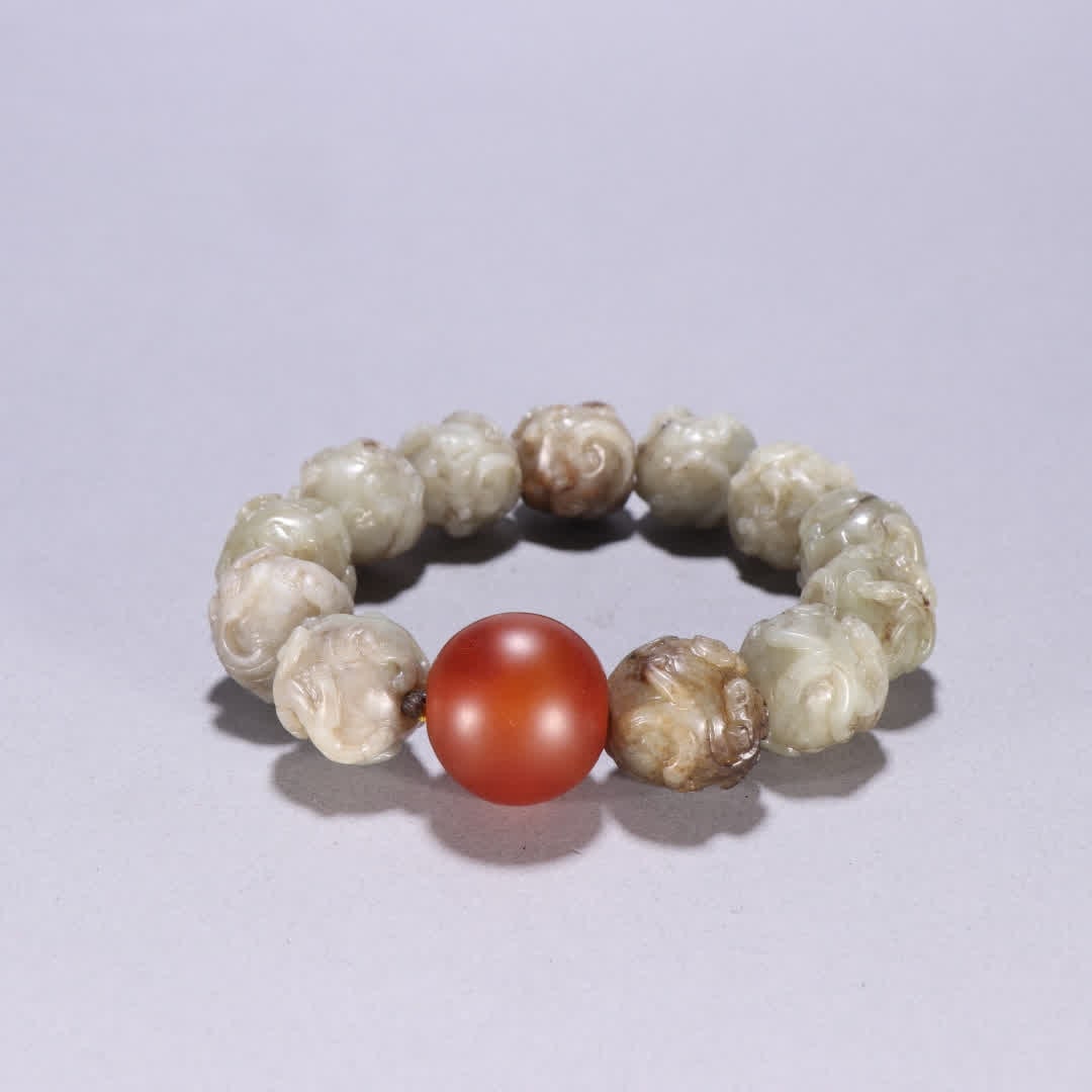 One Hetian jade chi dragon pattern bracelet: Hetian jade chi dragon pattern bracelet SIZE: Bead diameter 1.8cm W: 149.2g (The Dimensions Of All Batches Are Manually Measured.If You Need More Detailed Information, Please Contact Our Customer Serv