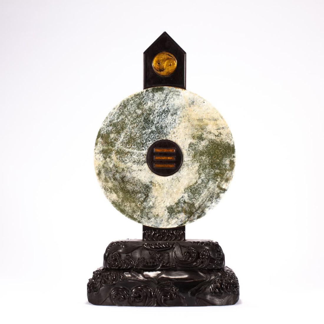 A piece of ancient jade bi inserted screen: Ancient jade discs inserted on screens SIZE: L:24.5cm W:12cm H:44.5cm W:2950g (The Dimensions Of All Batches Are Manually Measured.If You Need More Detailed Information, Please Contact Our Customer