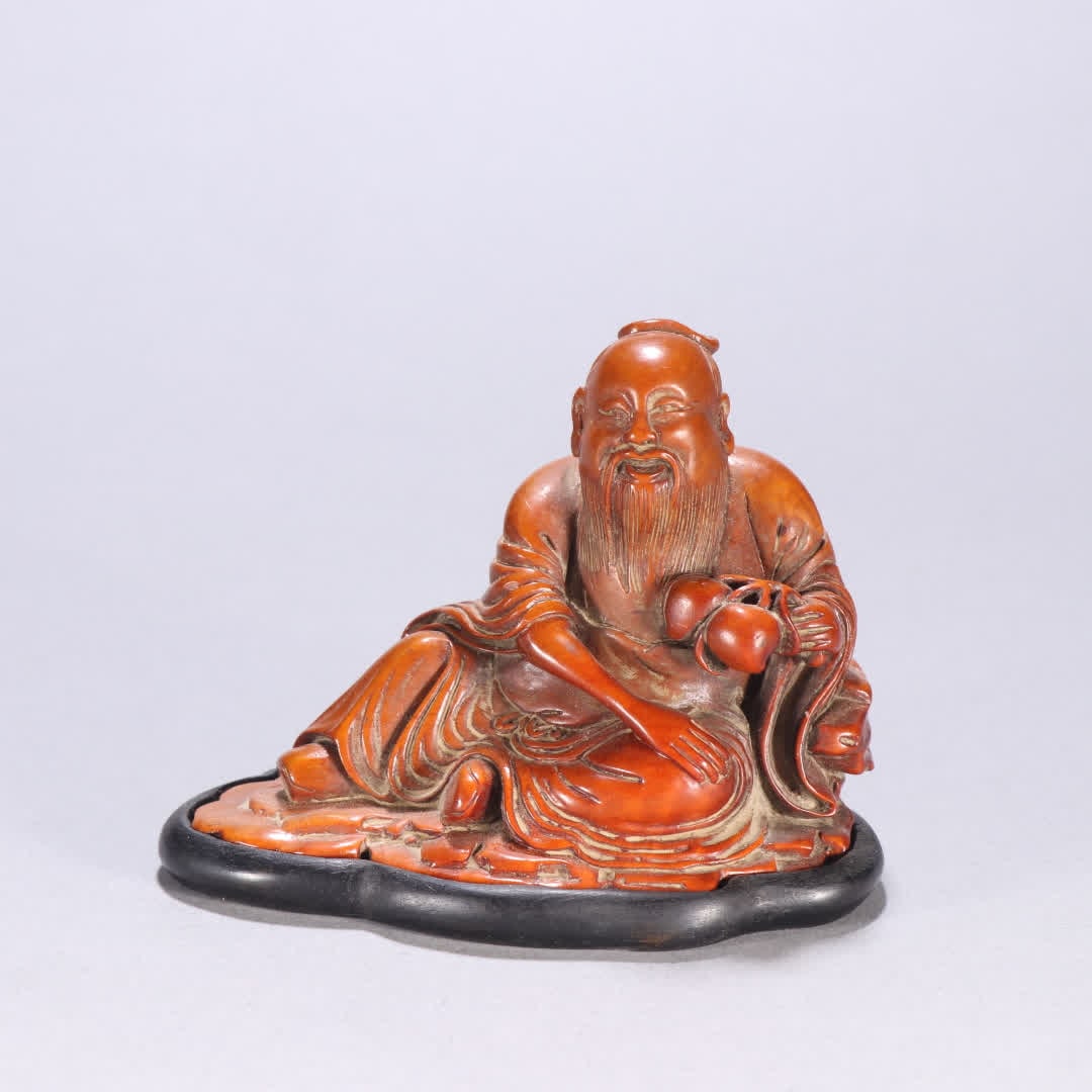 A Qing Dynasty boxwood birthday ornament: Qing Dynasty boxwood birthday ornament SIZE: H:7.1cm W:9.1cm W:86.7g (The Dimensions Of All Batches Are Manually Measured.If You Need More Detailed Information, Please Contact Our Customer Service Bef