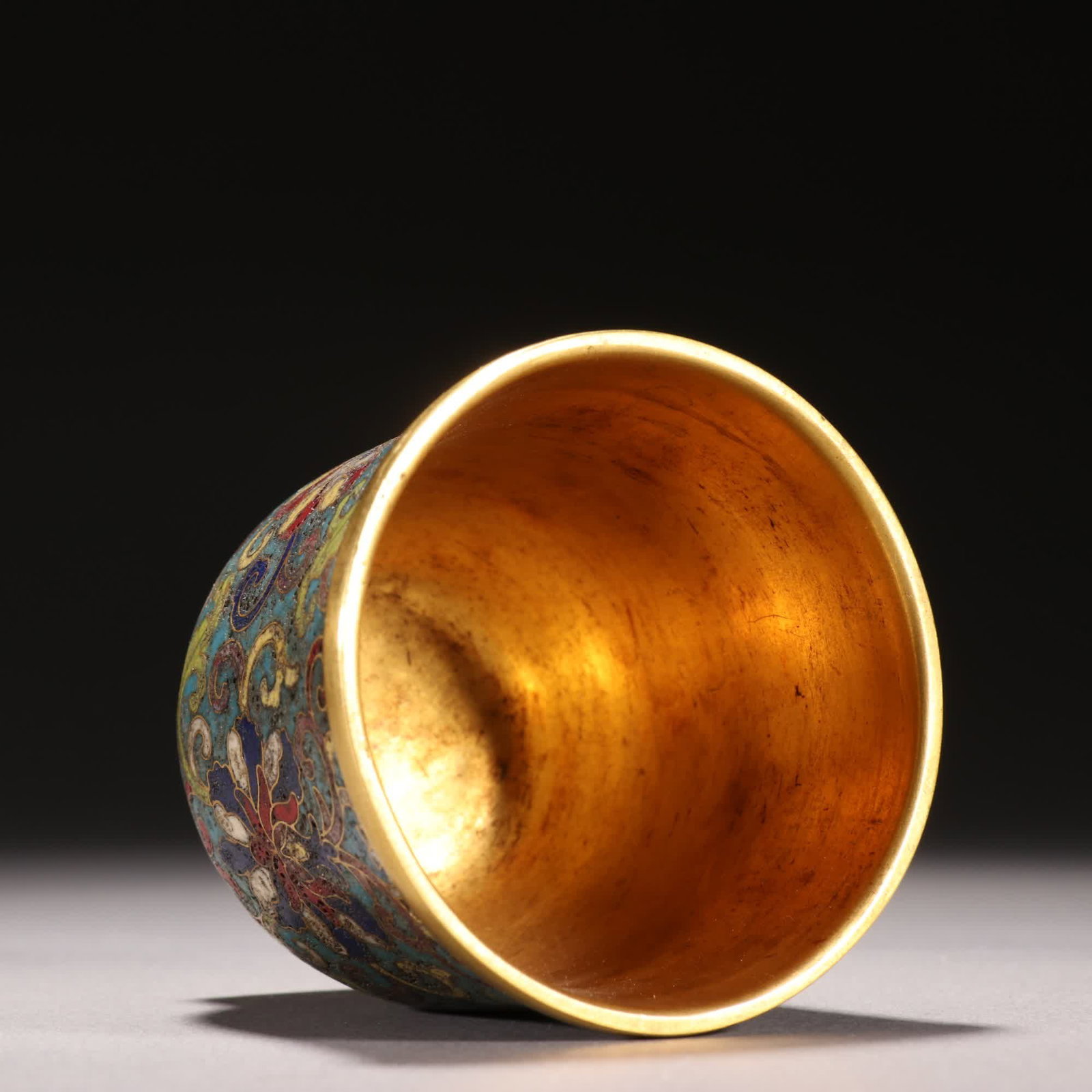 One Qing Dynasty: Copper gilt cloisonne patterned wine cup - 8
