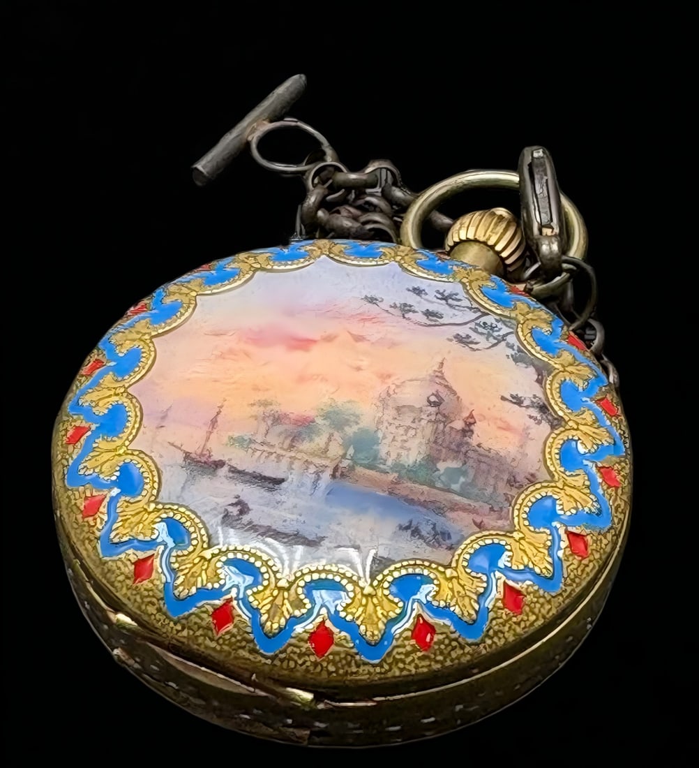 A pocket watch made with late Qing enamel paintings (1 of 9)