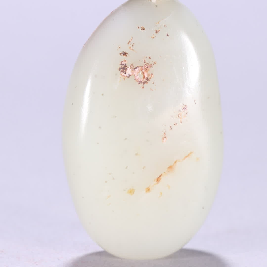 A Hetian jade snuff bottle - 2