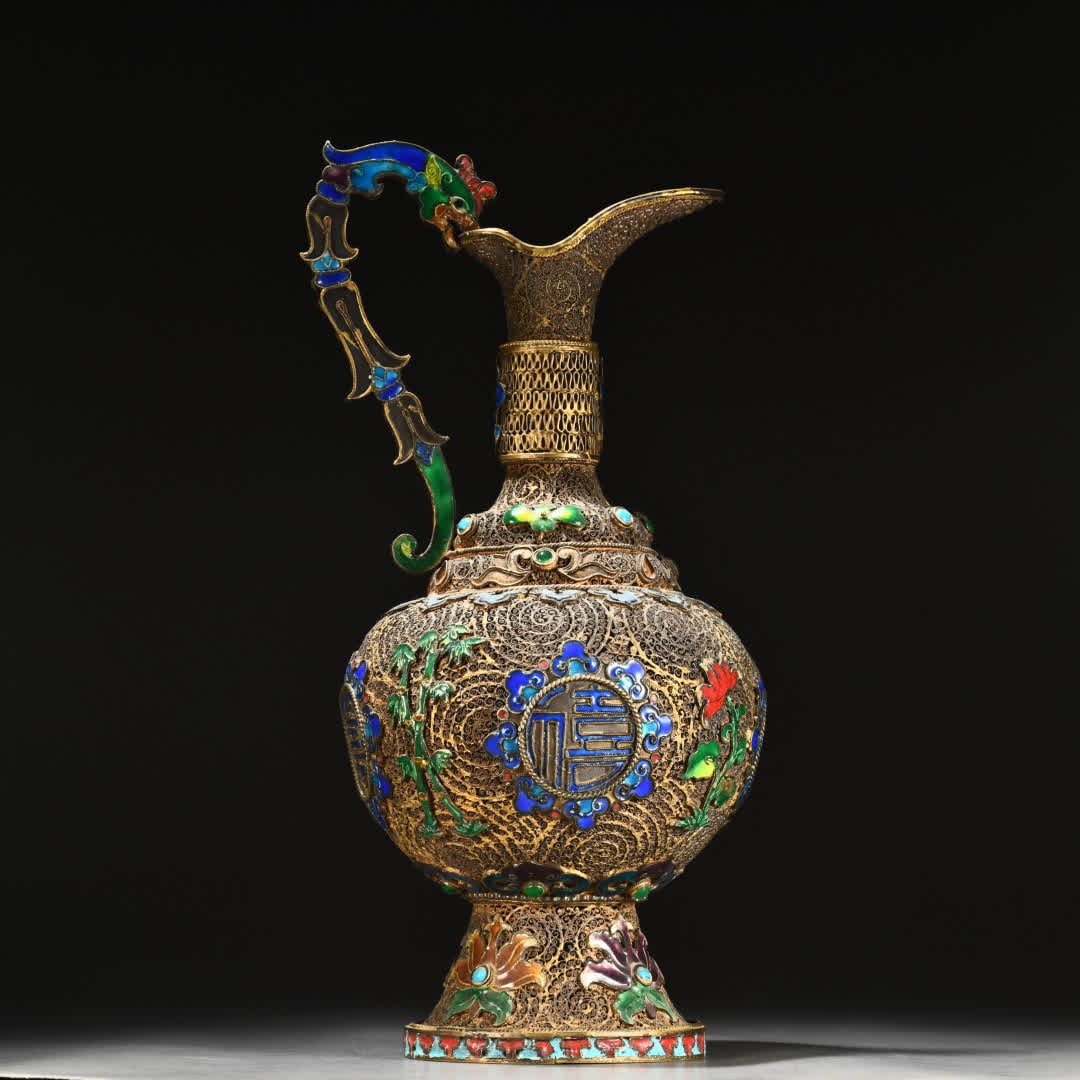 One piece: Pure silver gilt firing cloisonne sprinkler ornament: Pure silver gilt cloisonne sprinklin pot ornament SIZE: H:29cm W:11.5cm W:781g (The Dimensions Of All Batches Are Manually Measured.If You Need More Detailed Information, Please Contact Our Customer