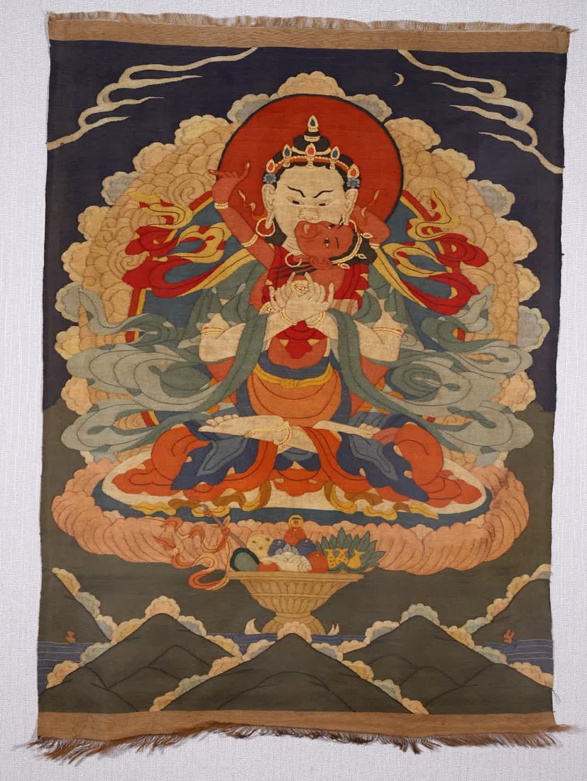 A Qing Dynasty kesi thangka: Qing Dynasty kesi thangka SIZE: L:114cm W:80cm (The Dimensions Of All Batches Are Manually Measured.If You Need More Detailed Information, Please Contact Our Customer Service Before Bidding.)