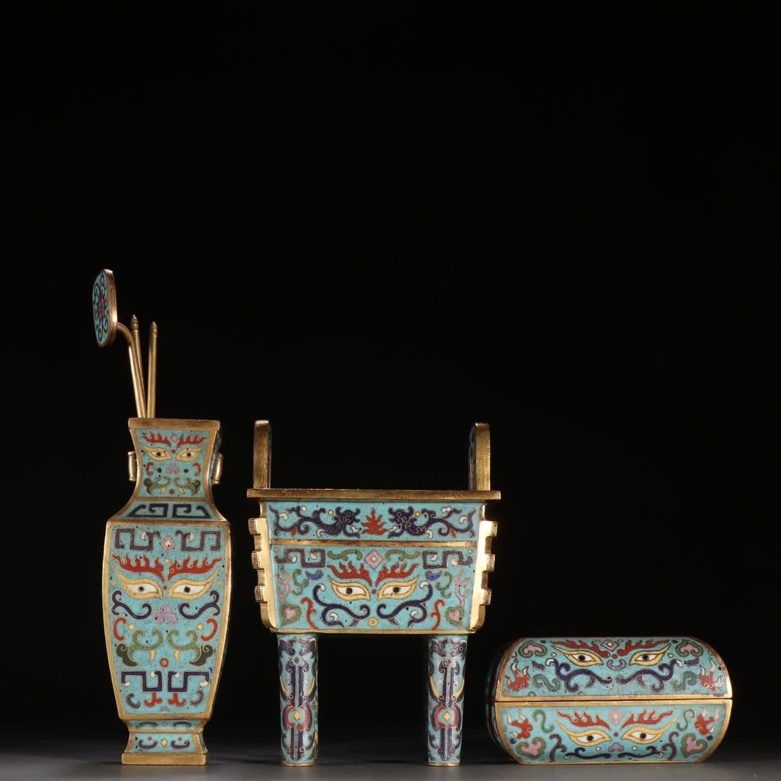 A set of Qing Dynasty copper-bodied cloisonne burner bottle boxes (1 of 9)