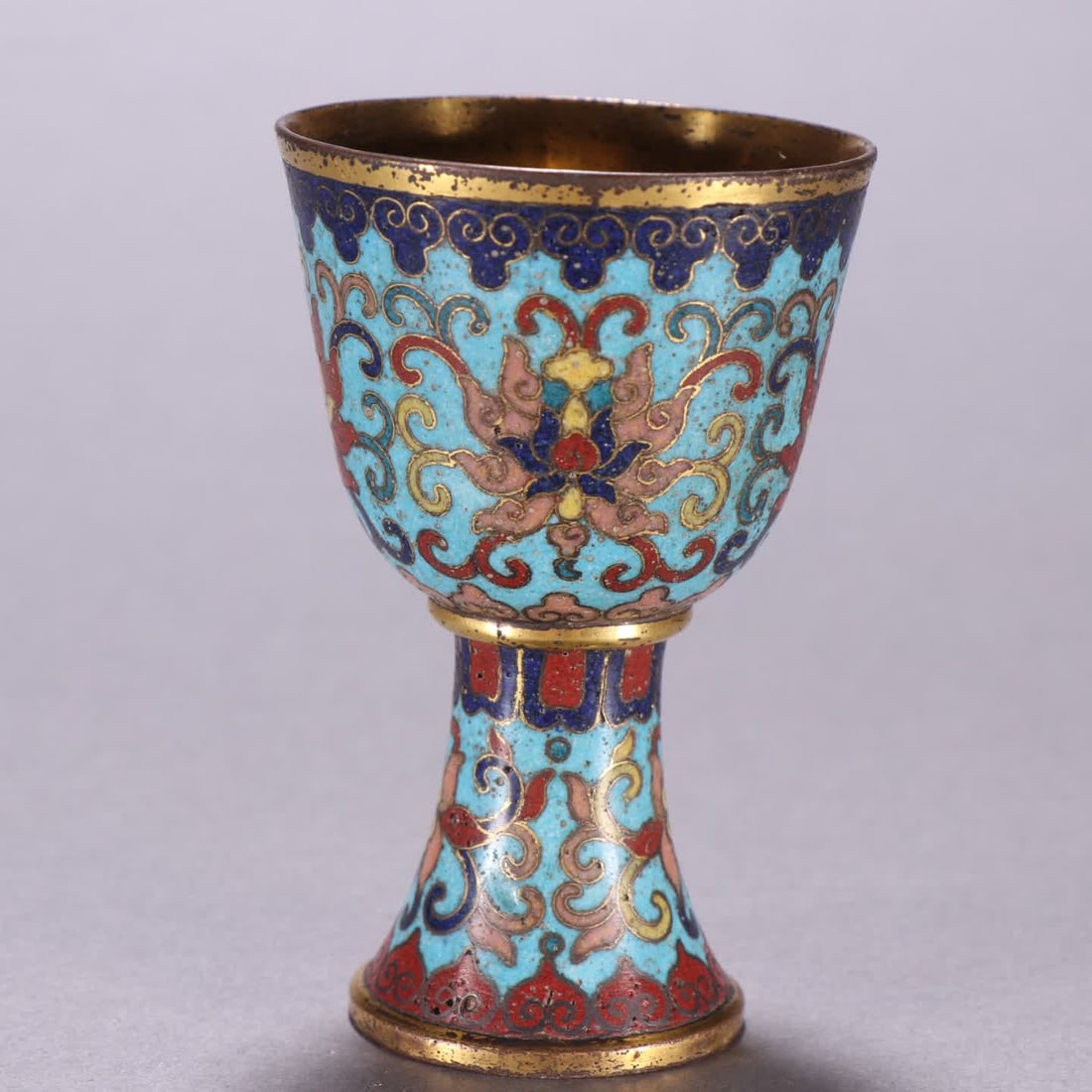 A Qing Dynasty copper gilt cloisonne lotus pattern wine cup - 4