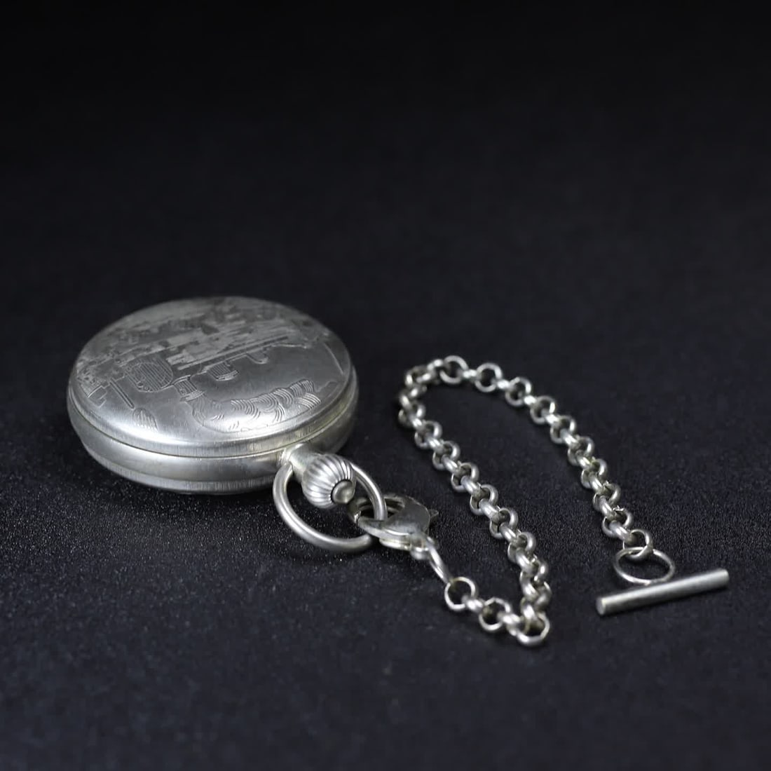 A late Qing Tibetan-seal double-opening pocket watch: Late Qing Tibetan and Sealed Double-Open Pocket Watch SIZE: D:5cm (The Dimensions Of All Batches Are Manually Measured.If You Need More Detailed Information, Please Contact Our Customer Service Before