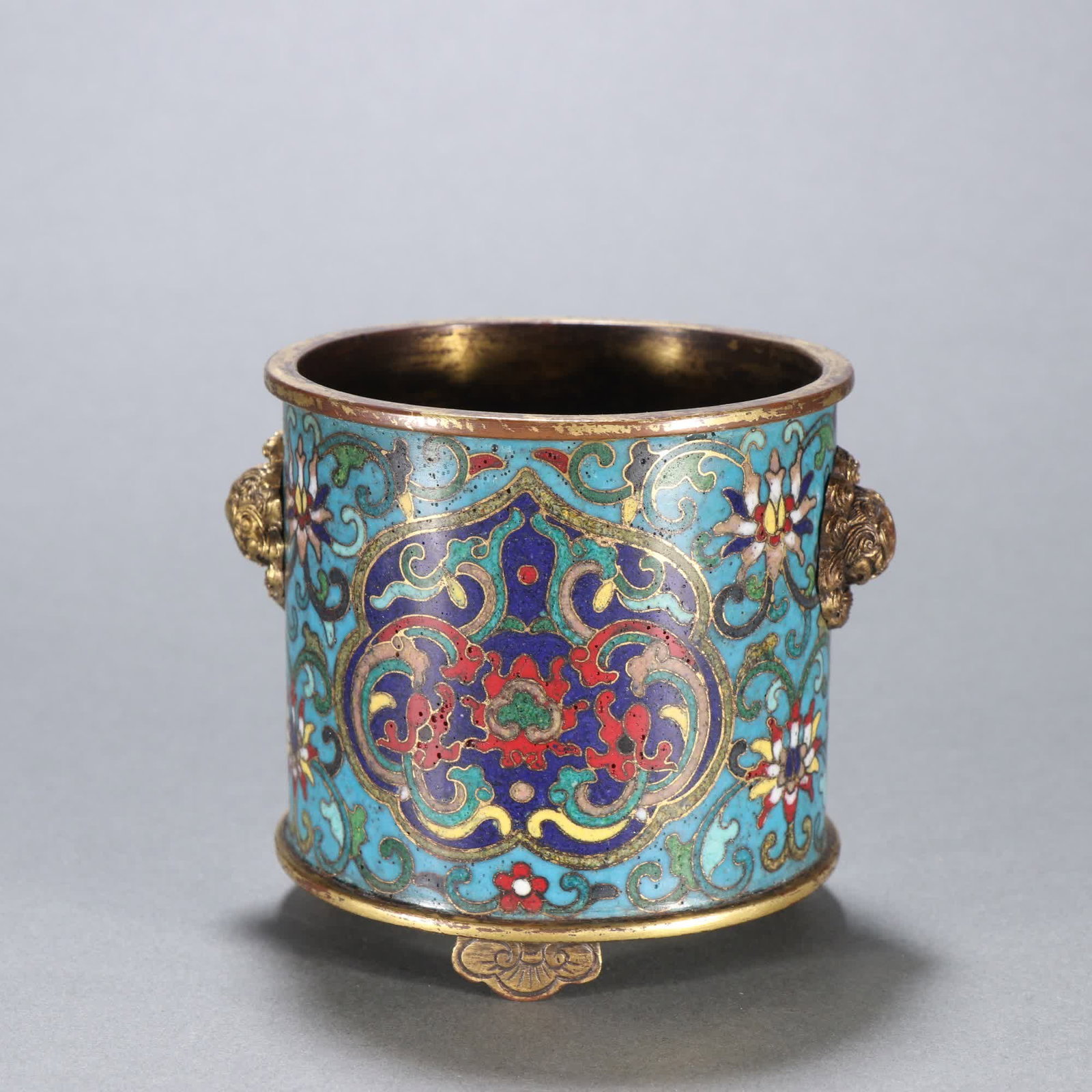 A Qing Dynasty bronze gilt cloisonne with beast-handled three-legged incense burner: Qing Dynasty Gilt Bronze Cloisonne Beast-Handle Three-Legged Incense Burner SIZE: H:8.1cm W:9.7cm W:411.8g (The Dimensions Of All Batches Are Manually Measured.If You Need More Detailed Information, P