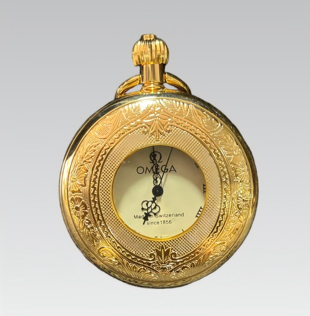 A Omega Semi-Hunting Shell pocket watch: Omega Semi Hunting Shell pocket watch SIZE: D: Approximately 50mm (The Dimensions Of All Batches Are Manually Measured.If You Need More Detailed Information, Please Contact Our Customer Service Before