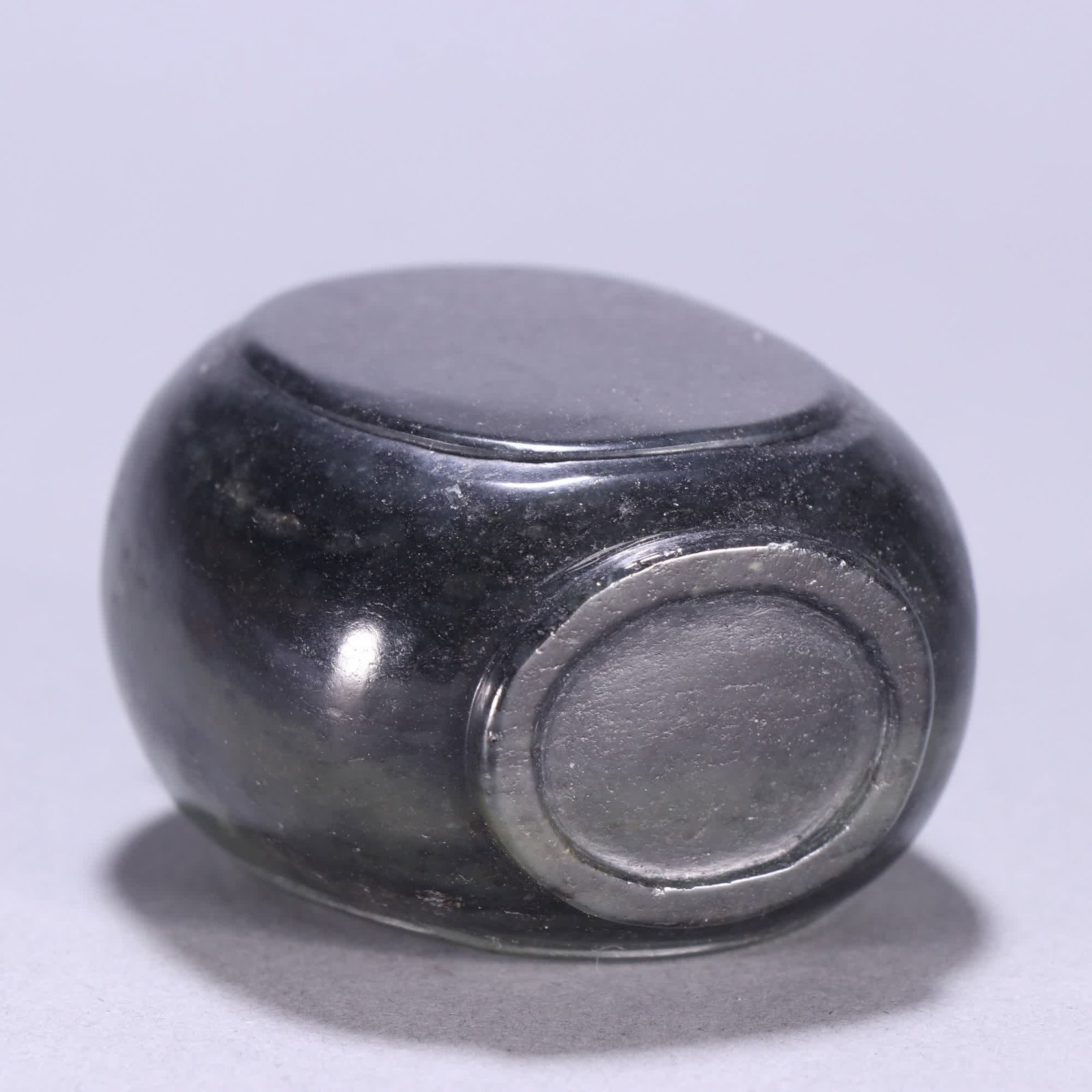 A jade snuff bottle - 9
