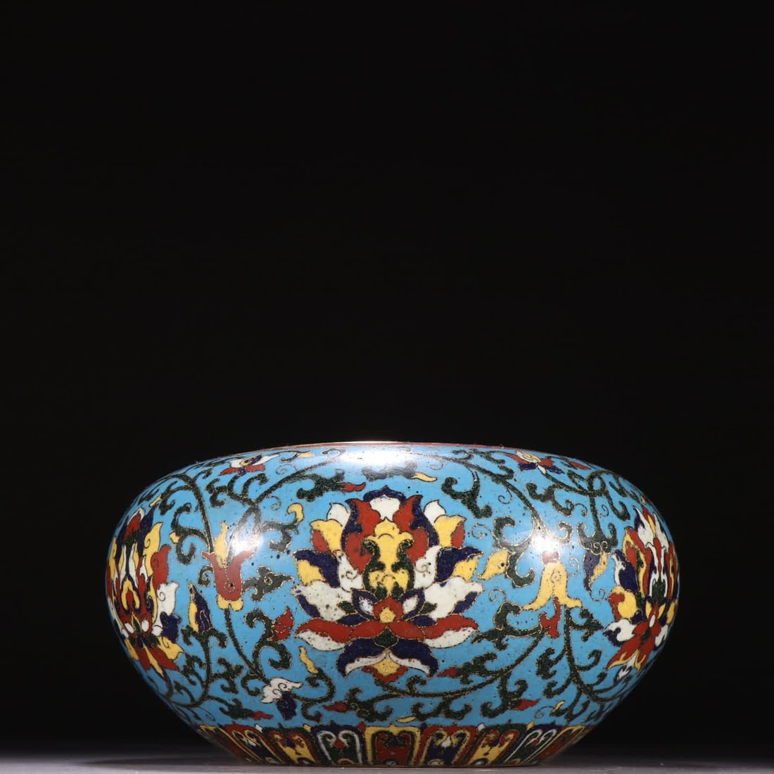 A Ming Dynasty bronze-bodied cloisonne lotus water basin: Ming Dynasty bronze-bodied cloisonne lotus water bowl SIZE: H:8.3cm W:17cm W:870g (The Dimensions Of All Batches Are Manually Measured.If You Need More Detailed Information, Please Contact Our