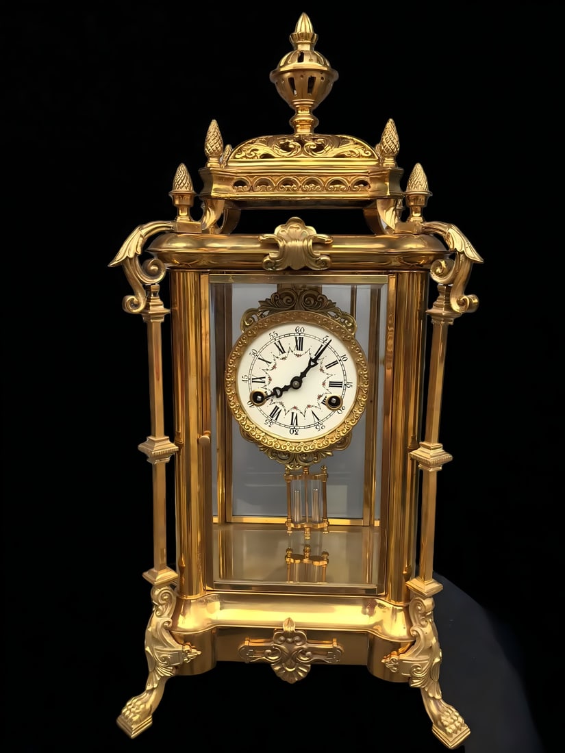 A late Qing dynasty gilt European-style Western clock mechanism: A late Qing dynasty gilt European-style Western clock machine SIZE: 32x26x60cm (The Dimensions Of All Batches Are Manually Measured.If You Need More Detailed Information, Please Contact Our Customer S