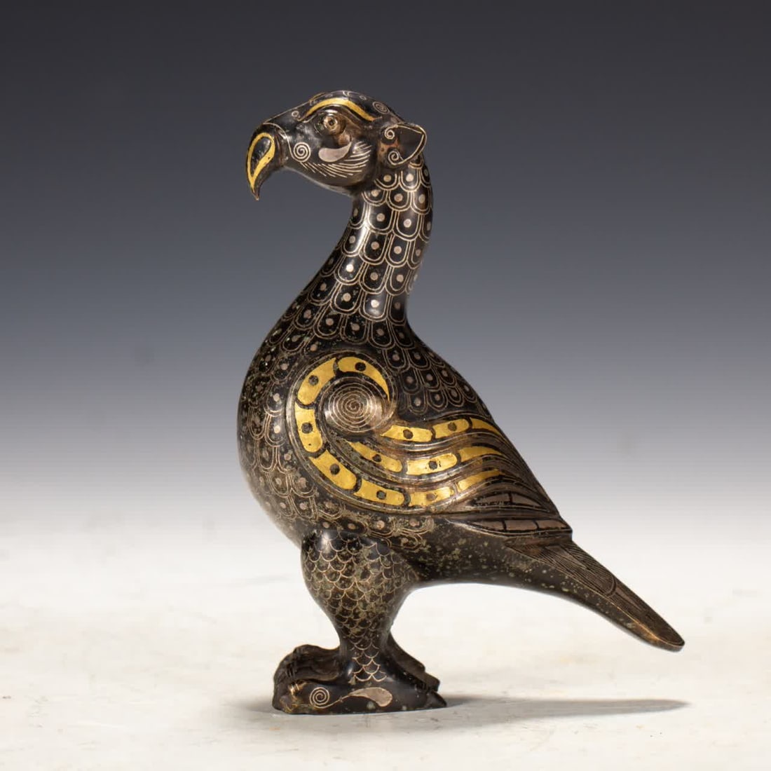 One piece from the Qing Dynasty inlaid with gold and silver birds: Qing dynasty gold-inlaid and silver birds SIZE: L:9cm W:5cm H:13cm W:440g (The Dimensions Of All Batches Are Manually Measured.If You Need More Detailed Information, Please Contact Our Customer Servic