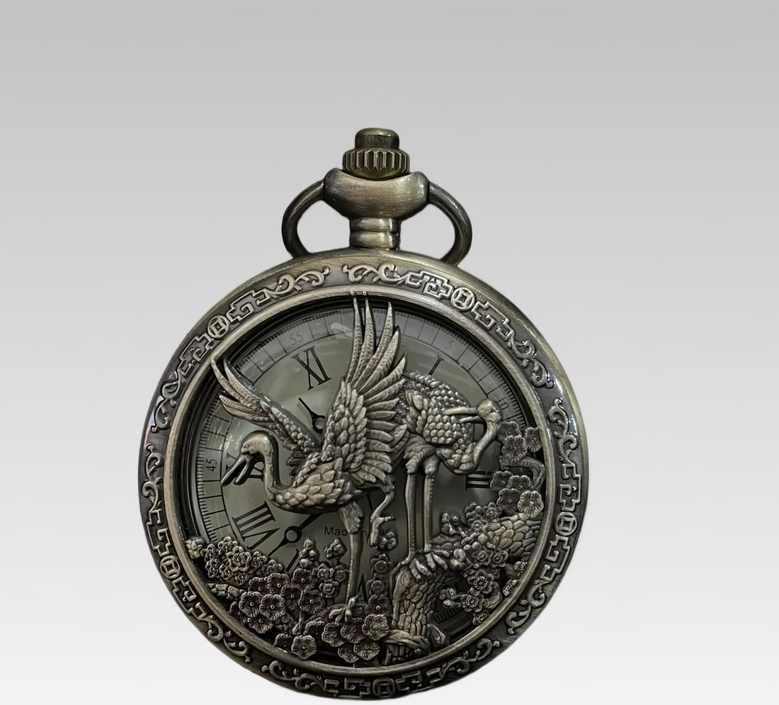 A Late Qinghe Single-Open Pocket Watch: In the late Qing, a lone crane opens its pocket watch SIZE: D:45mm (The Dimensions Of All Batches Are Manually Measured.If You Need More Detailed Information, Please Contact Our Customer Service Befor