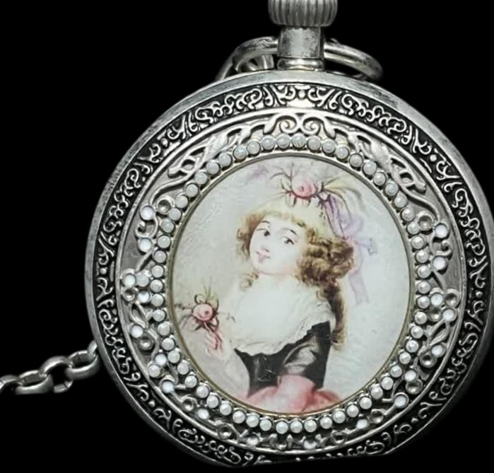 A late Qing dynasty double-open pocket watch: In the late Qing dynasty, I open my pocket watch in pairs SIZE: D:55mm (The Dimensions Of All Batches Are Manually Measured.If You Need More Detailed Information, Please Contact Our Customer Service B