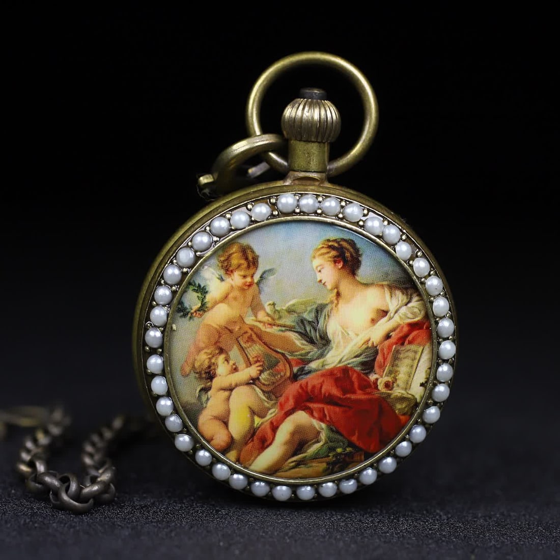 A late Qing dynasty Western pictorial pocket watch: Late Qing Western pictorial pocket watch SIZE: D:50mm (The Dimensions Of All Batches Are Manually Measured.If You Need More Detailed Information, Please Contact Our Customer Service Before Bidding.)