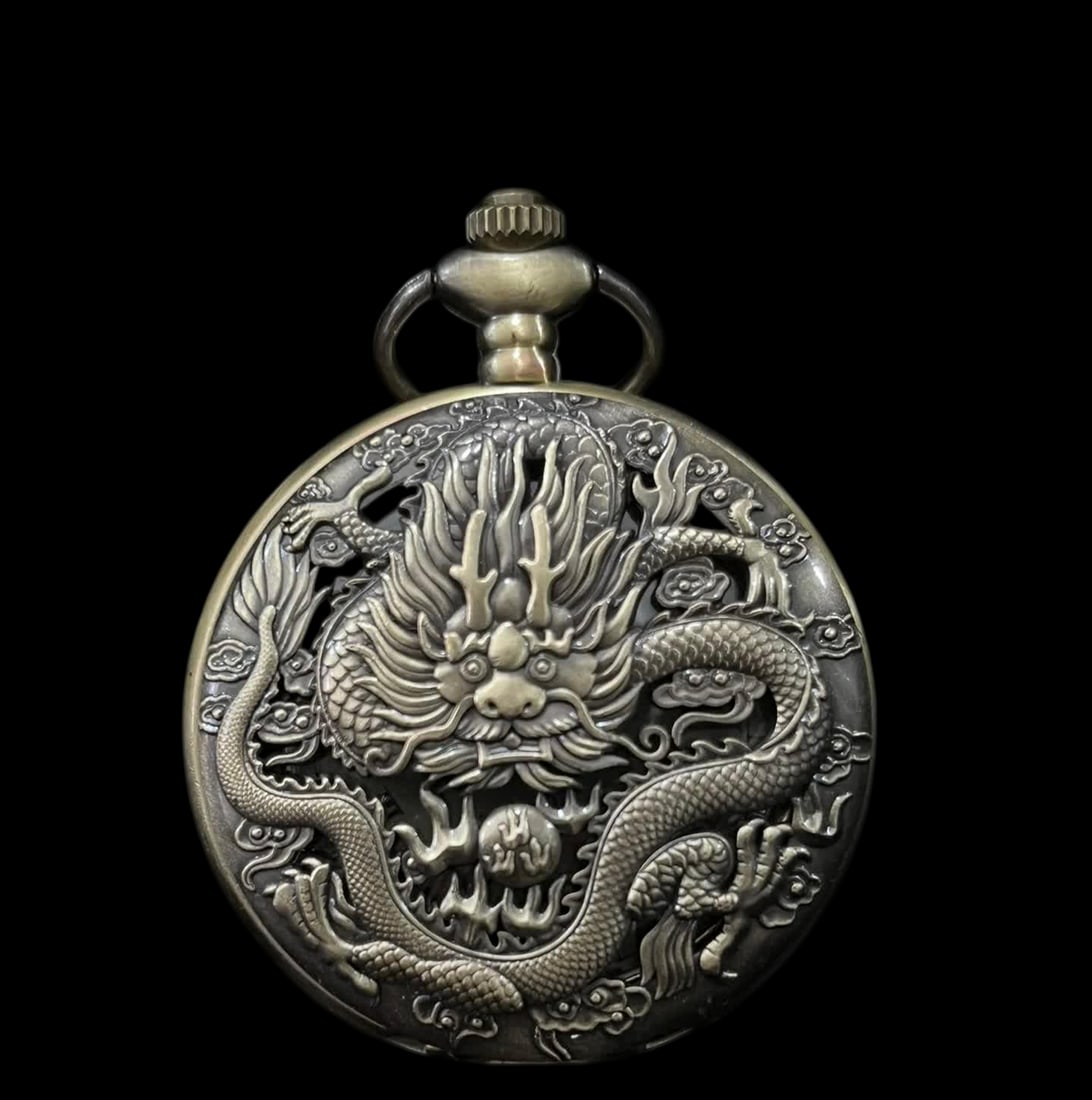 A late Qing dynasty bas-relief double-dragon pocket watch: A late Qing dynasty bas-relief dragon double-open pocket watch SIZE: D:45mm (The Dimensions Of All Batches Are Manually Measured.If You Need More Detailed Information, Please Contact Our Customer Serv