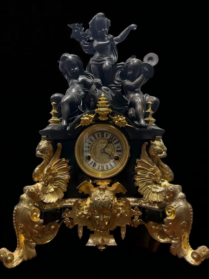 A bronze gilt bell cast by a late Qing angel (1 of 9)