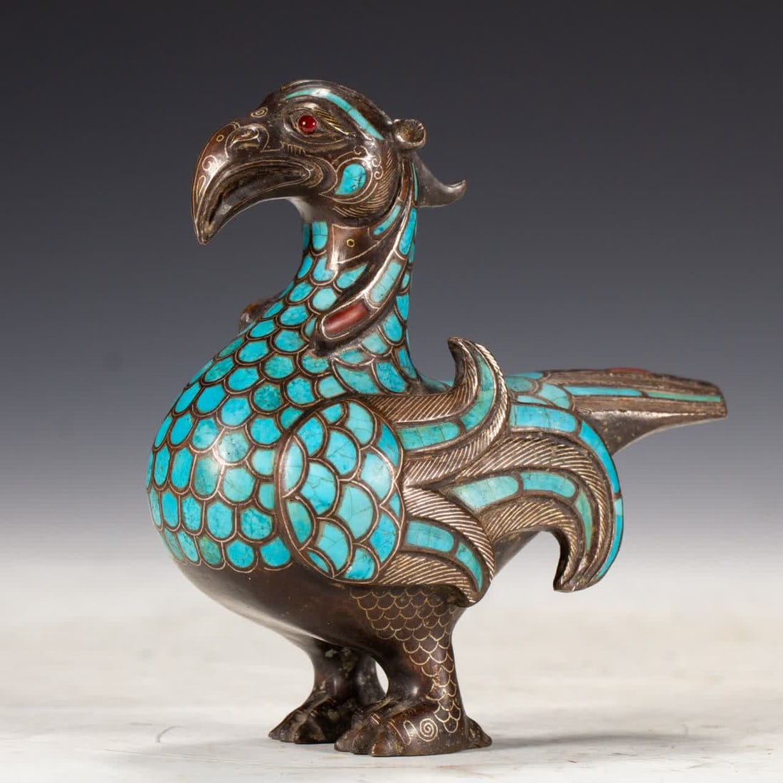 One piece from the Han Dynasty, inlaid with gold and silver inlaid with turquoise and vermilion bird: Han dynasty gold and silver inlaid with pine, stone, and vermilion bird SIZE: L:11.5cm W:5.5cm H:11.5cm W:480g (The Dimensions Of All Batches Are Manually Measured.If You Need More Detailed Informatio