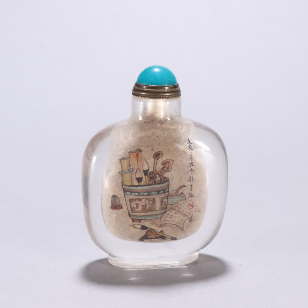 A snuff bottle from the Qing Dynasty with a natural crystal inner painting "Auspicious Picture": Qing Dynasty natural crystal inner-painted "Auspicious Picture" snuff bottle SIZE: H:7.8cm W:5.7cm W:114.1g (The Dimensions Of All Batches Are Manually Measured.If You Need More Detailed Information, 