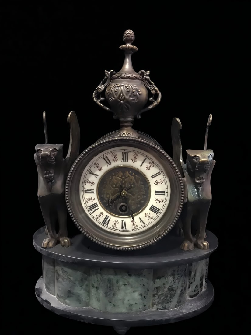 A late Qing dynasty marble bronze-ornamental hand clock: Late Qing dynasty marble bronze-decorated seat clock SIZE: L:41cm H:24cm (The Dimensions Of All Batches Are Manually Measured.If You Need More Detailed Information, Please Contact Our Customer Service