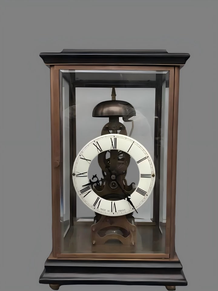 A bronze bell with a 31-day skeleton from the late Qing dynasty: Late Qing 31-day skeleton bronze bell SIZE: 19x14x32cm (The Dimensions Of All Batches Are Manually Measured.If You Need More Detailed Information, Please Contact Our Customer Service Before Bidding.)