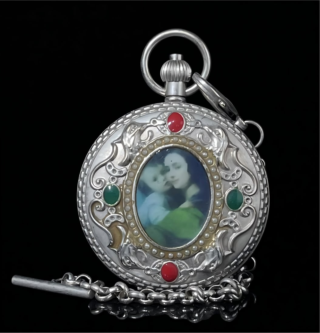 A late Qing dynasty double-open pocket watch: In the late Qing dynasty, I open my pocket watch in pairs SIZE: D:55mm (The Dimensions Of All Batches Are Manually Measured.If You Need More Detailed Information, Please Contact Our Customer Service B