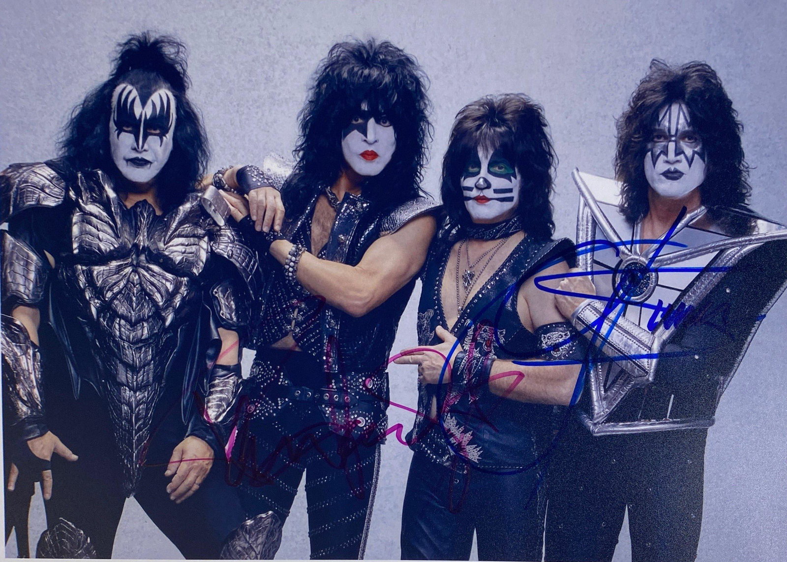 Autograph Signed KISS Photo: Autograph Name(s): Paul Stanley, Gene SimmonsProduct Category: 8 x 10 Genuie Autographed Photo Product Condition: Very Good We offer combined shipping and ship worldwide.Please read terms and conditio