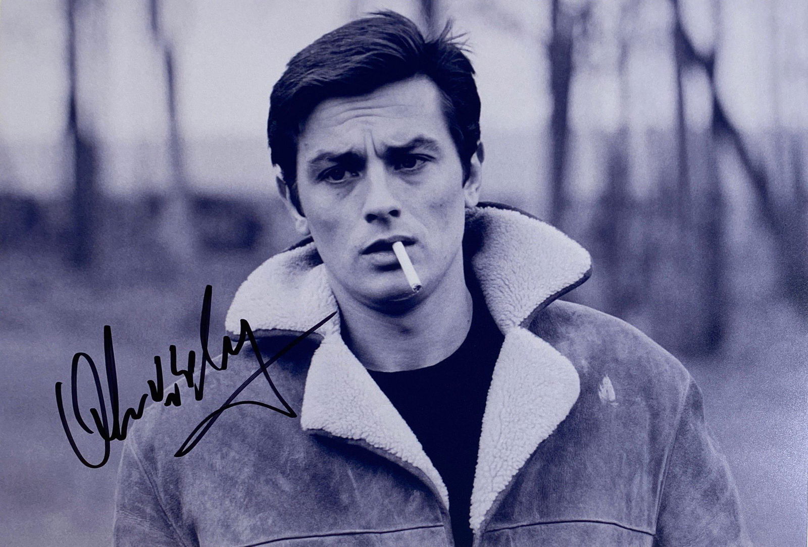 Autograph Signed Alain Delon Photo: Autograph Name(s): Alain DelonProduct Category: 8 x 10 Genuie Autographed Photo Excellent Condition and Certified We offer combined shipping and ship worldwide.Please read terms and condition regardin