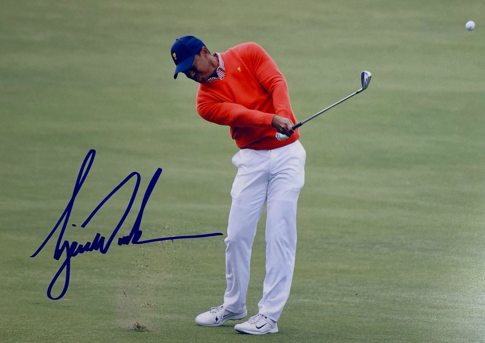 Autograph Signed Tiger Woods Photo: Autograph Name(s): Tiger WoodsProduct Category: 8 x 10 Genuie Autographed Photo Excellent Condition and Certified We offer combined shipping and ship worldwide.Please read terms and condition regardin