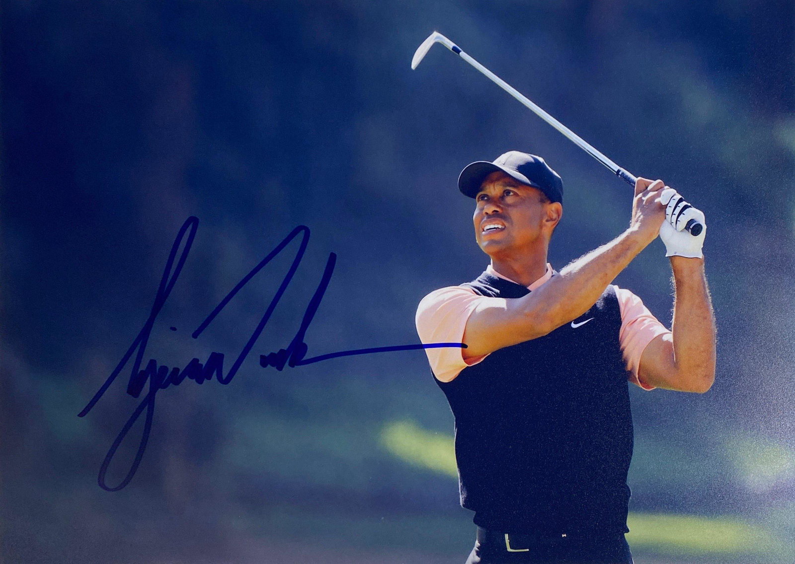 Autograph Signed Tiger Woods Photo: Autograph Name(s): Tiger WoodsProduct Category: 8 x 10 Genuie Autographed Photo Excellent Condition and Certified We offer combined shipping and ship worldwide.Please read terms and condition regardin