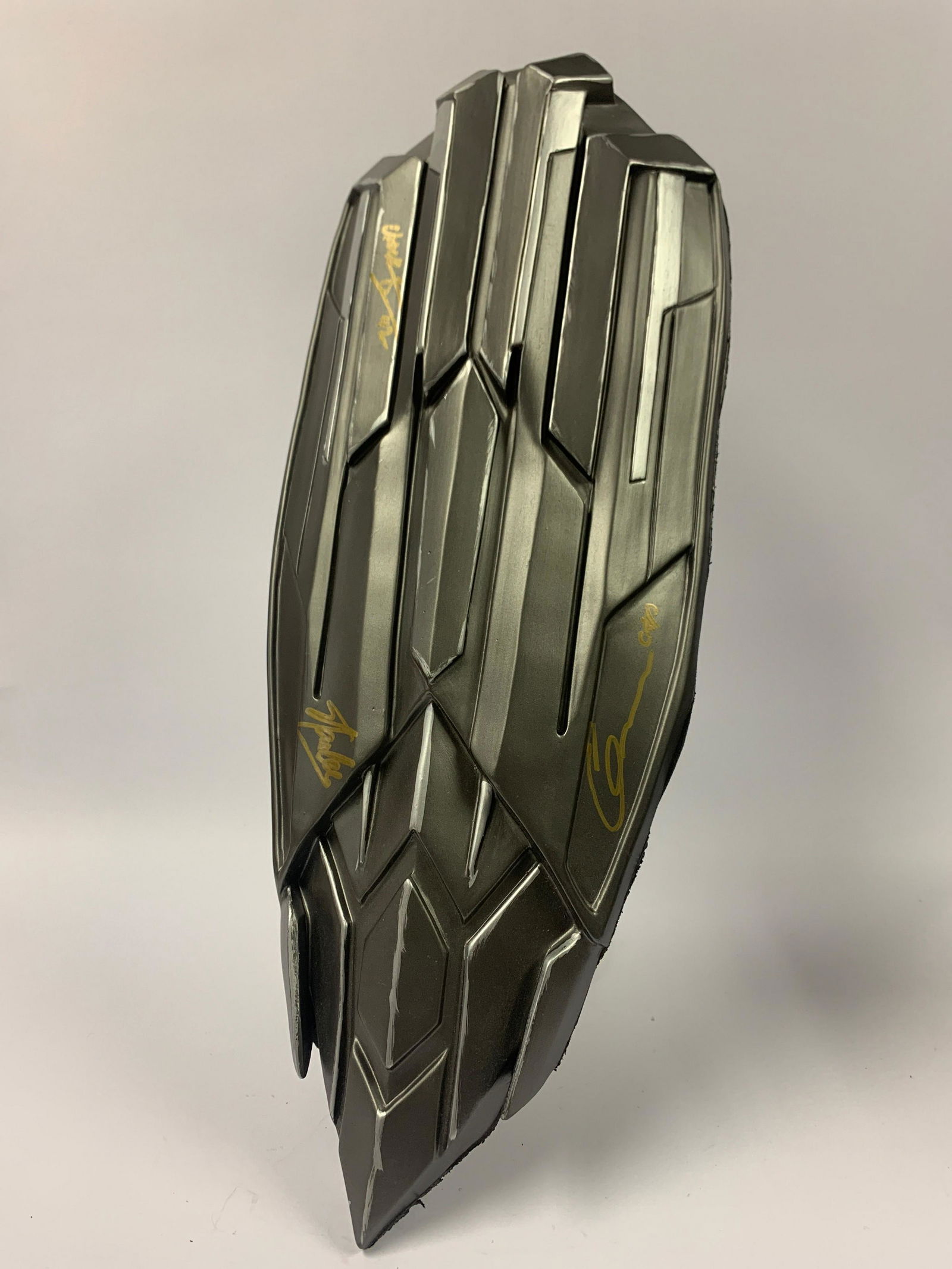 Signed Captain America Chris Evans Shield (1 of 2)