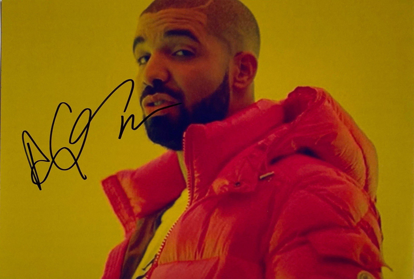 Autograph Signed Drake Photo: Autograph By: DrakeSize : 8" x 10"Excellent Condition and CertifiedPlease read our terms before placing bids.