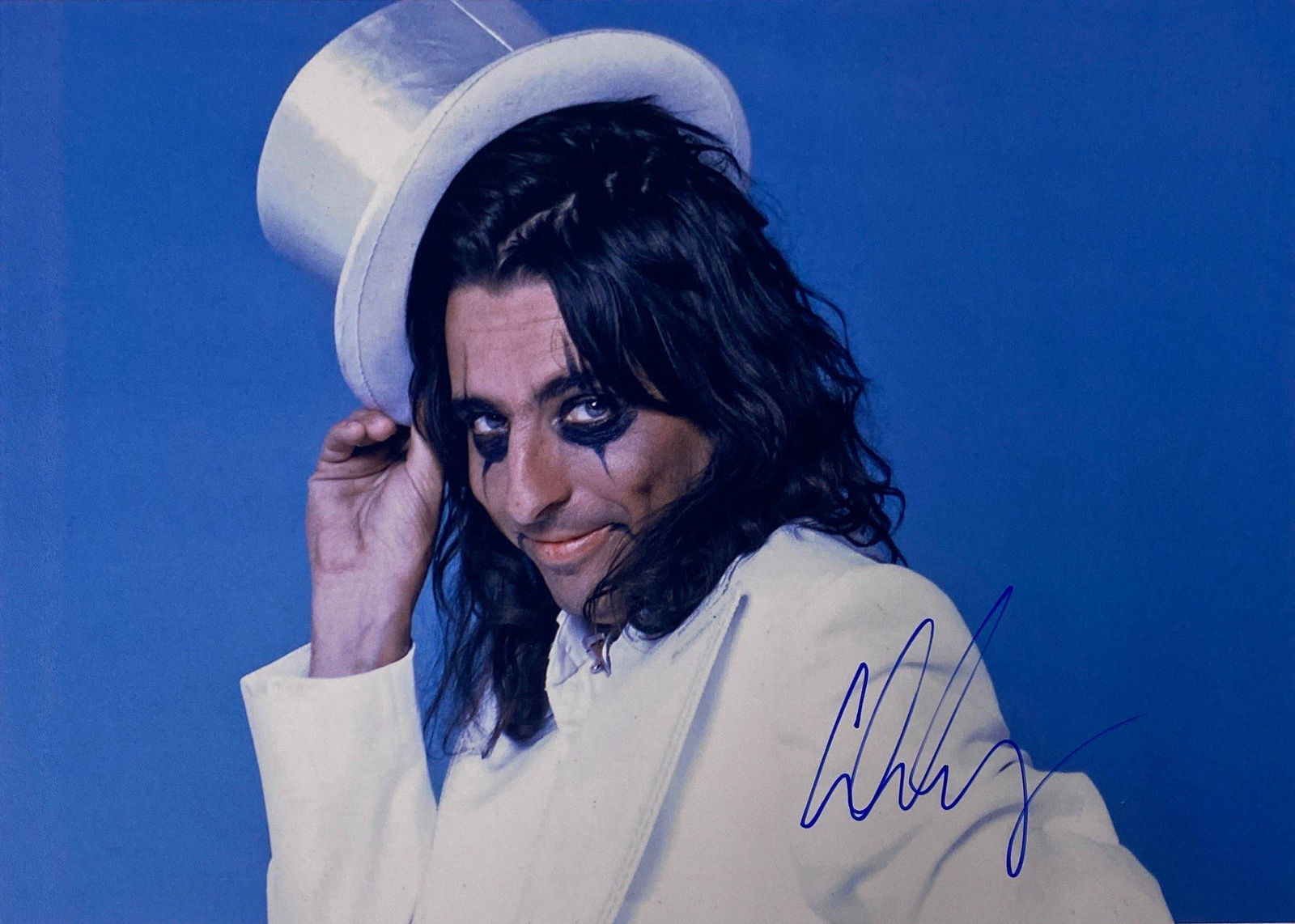 Autograph Signed Alice Cooper Photo (1 of 1)